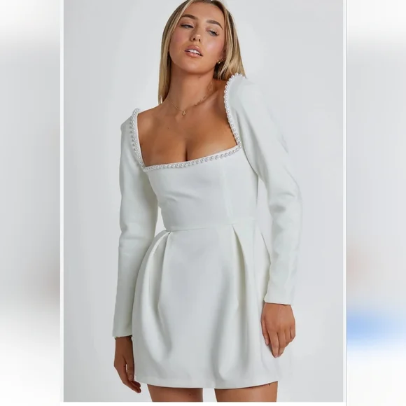 $485 Oddmuse London Elegant White Dress with Pearls, - Picture 3 of 9